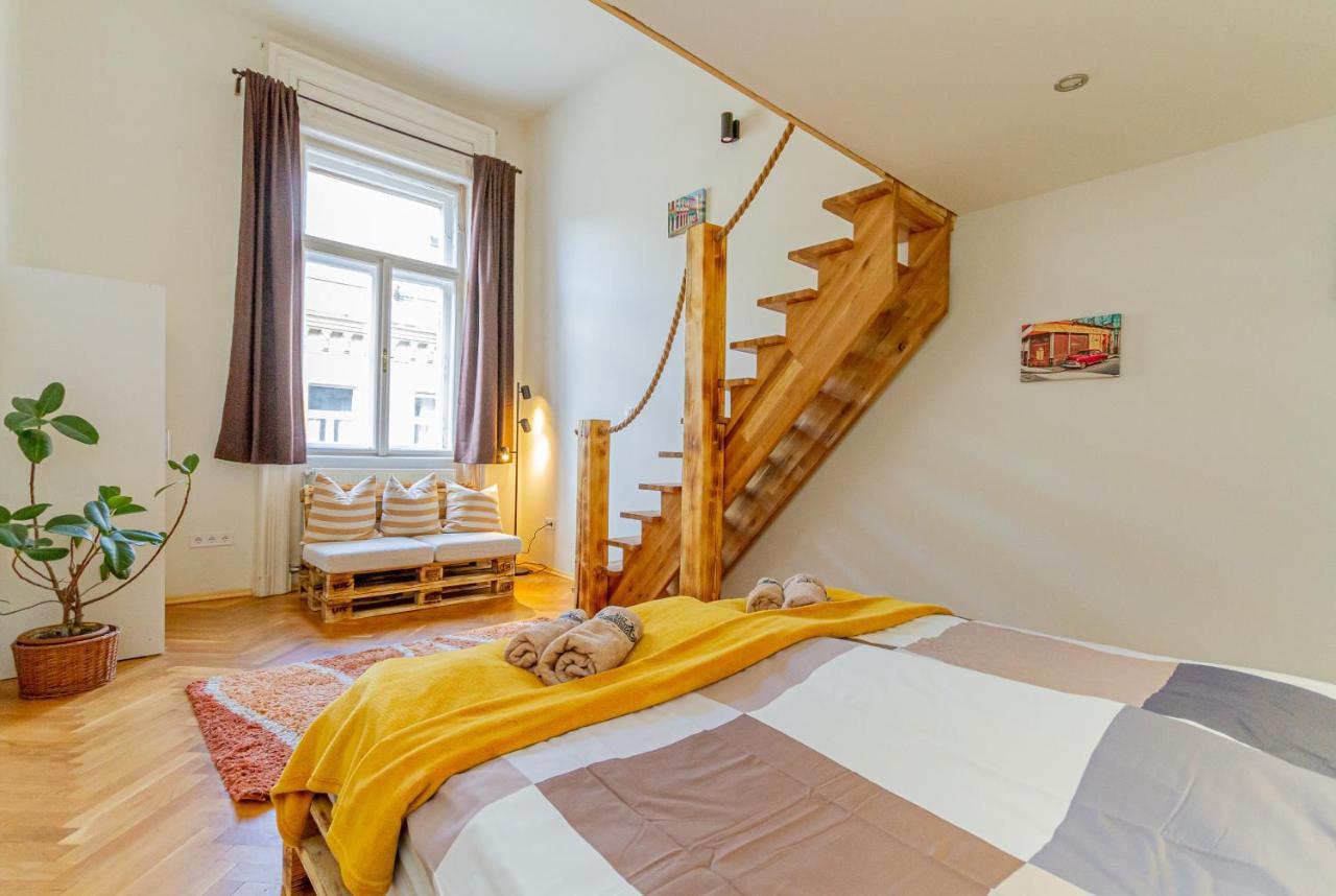 Supercentral Boutique Suite Budapest Bagian luar foto