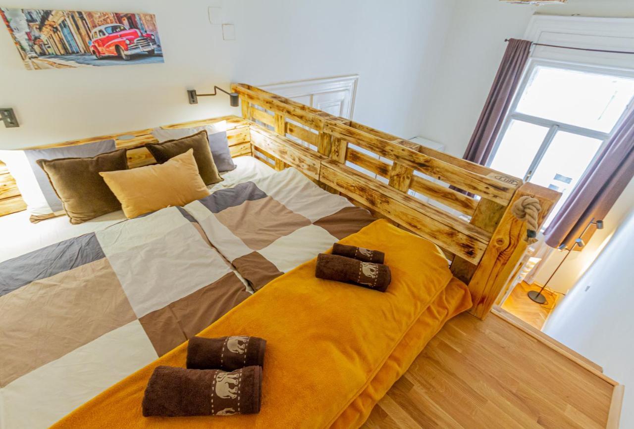 Supercentral Boutique Suite Budapest Bagian luar foto